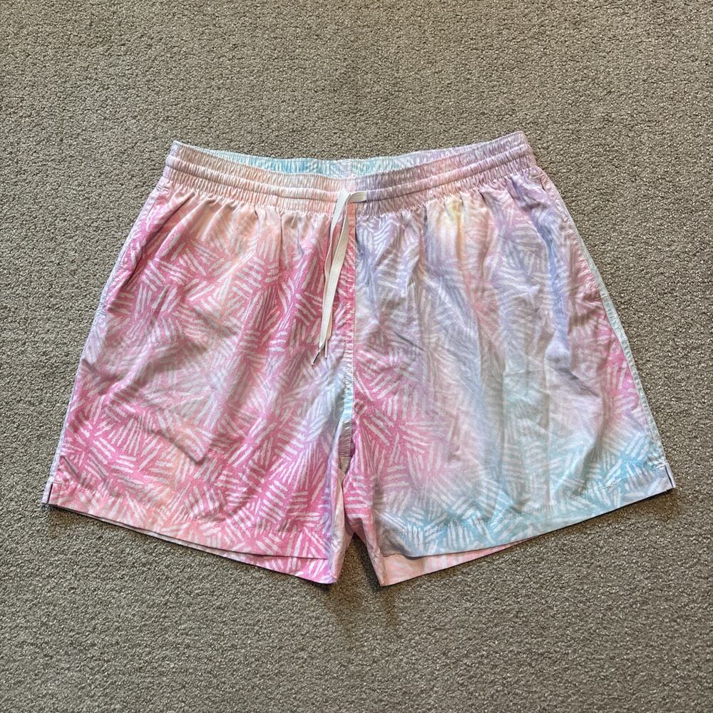Chubbies Shorts Men’s Sz XL Pink Multi Geometric Print Swim Beach Trunks Stretch